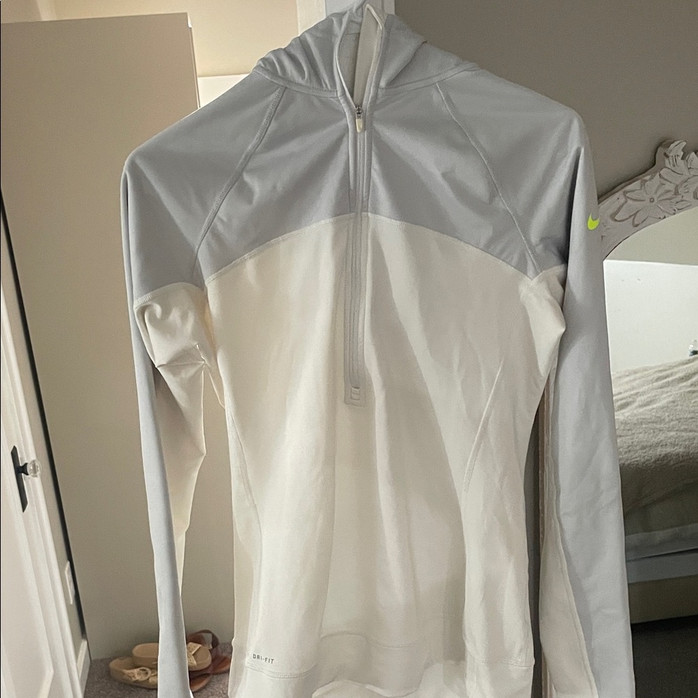 Nike Women’s Light Gray and White Quarter-Zip Hoodie